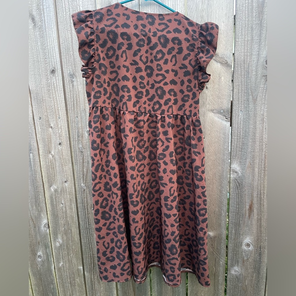 Lightweight Leopard Print Dress - Picture 3 of 4